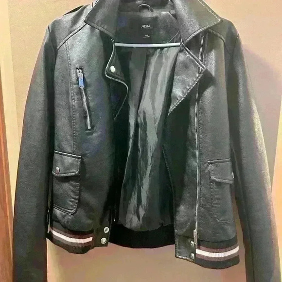 Ladies pleather jacket - Picture 1 of 1